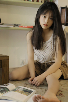 草莓丝瓜芭乐鸭脖奶茶